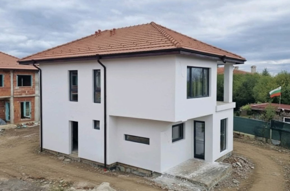 Модерна и високоефективна еднофамилна къща в близост до София, гр. Костинброд