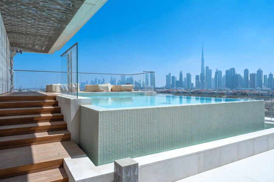 Ултра луксозен дуплекс апартамент със собствен плувен басейн в Дубай