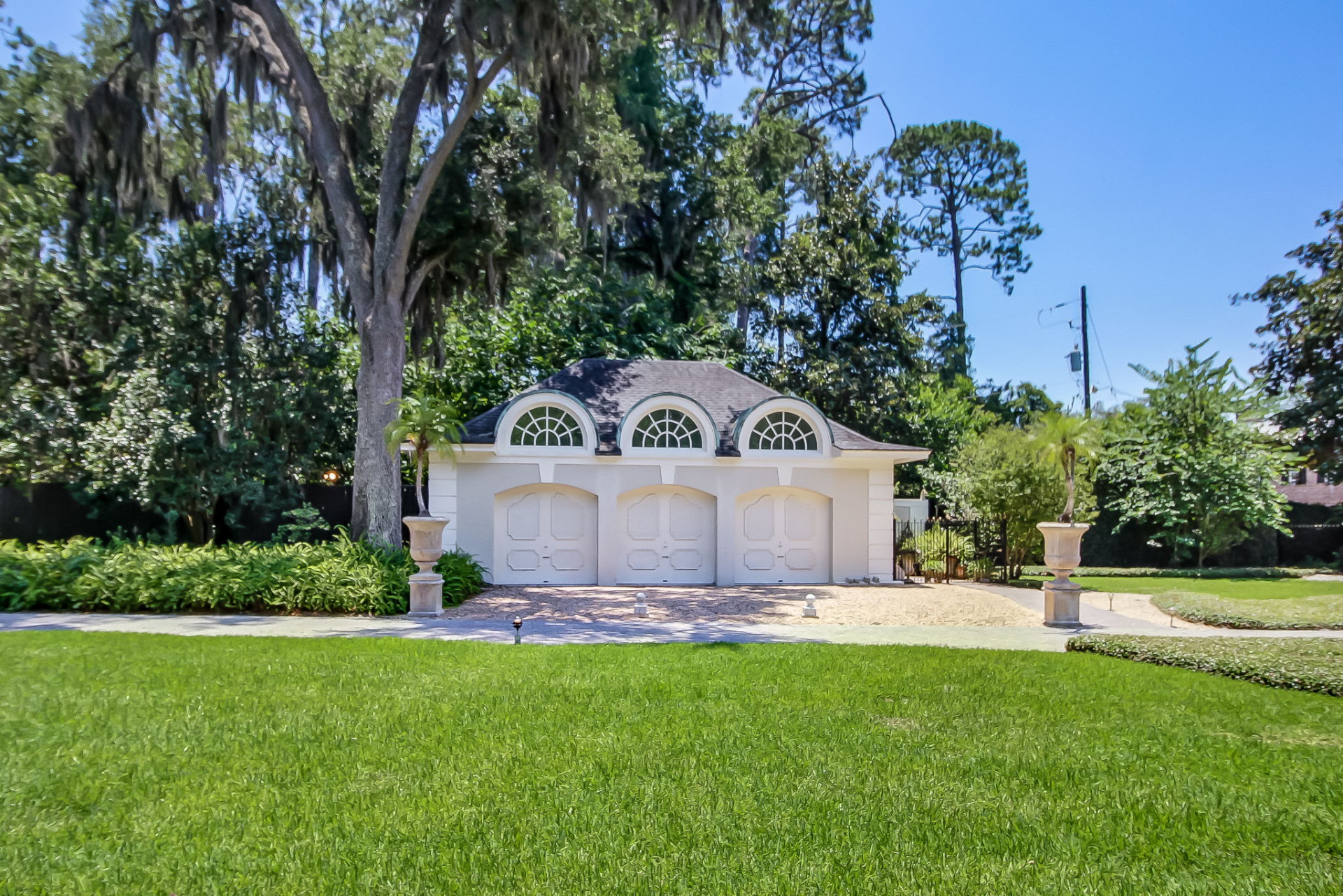 Spectacular home on the river on nearly 2 acres for sale in Jacksonville, Florida